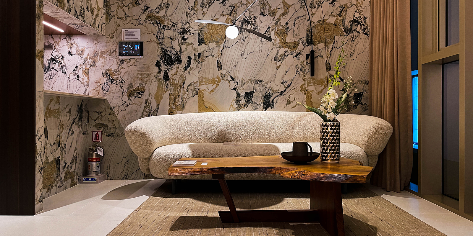 르피에드 인 강남 갤러리 CORNER SUITE 1